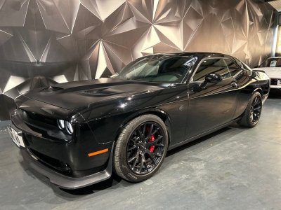 Dodge Challenger 62 V8 707 CH   - 2