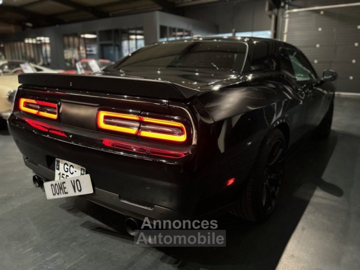 Dodge Challenger 62 V8 707 CH - 8