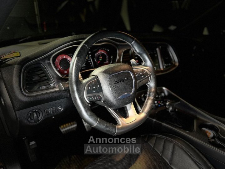 Dodge Challenger 62 V8 707 CH - 12