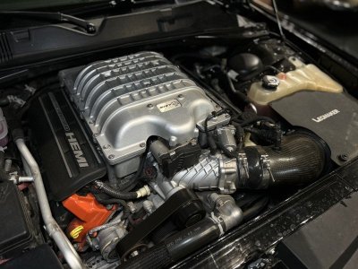 Dodge Challenger 62 V8 707 CH   - 14