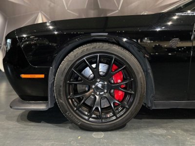 Dodge Challenger 62 V8 707 CH   - 18