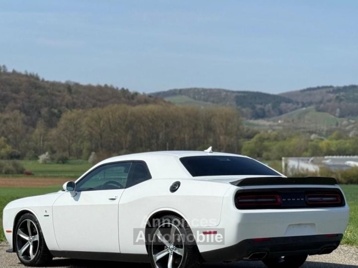 Dodge Challenger SHAKER V8 57 377cv Cam&eacute;ra de recul Pack son ALPINE - 6
