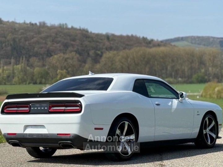Dodge Challenger SHAKER V8 57 377cv Cam&eacute;ra de recul Pack son ALPINE - 7