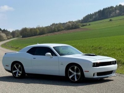 Dodge Challenger SHAKER V8 57 377cv Cam&eacute;ra de recul Pack son ALPINE   - 8