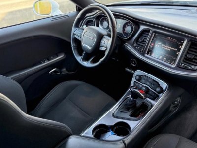 Dodge Challenger SHAKER V8 57 377cv Cam&eacute;ra de recul Pack son ALPINE   - 15