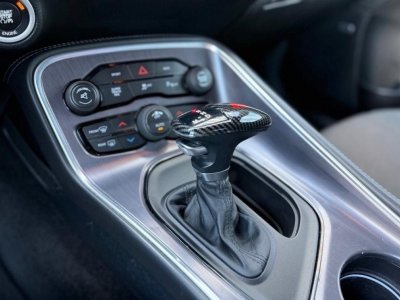 Dodge Challenger SHAKER V8 57 377cv Cam&eacute;ra de recul Pack son ALPINE   - 17