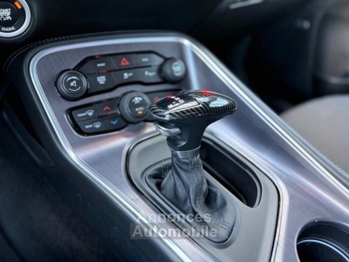 Dodge Challenger SHAKER V8 57 377cv Cam&eacute;ra de recul Pack son ALPINE - 17