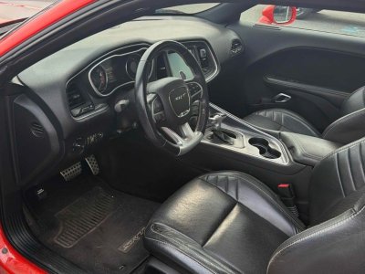 Dodge Challenger srt 2017   - 5