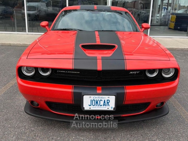 Dodge Challenger srt 2017 - 6