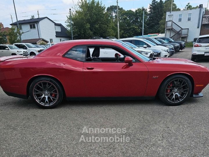Dodge Challenger SRT 392 - 2