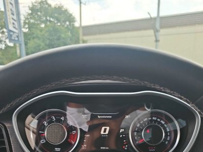 Dodge Challenger SRT 392   - 4