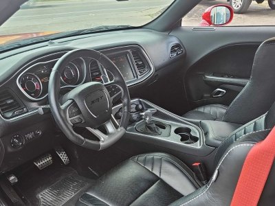 Dodge Challenger SRT 392   - 5