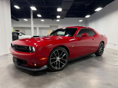 Dodge Challenger Scatpack 64   - 1