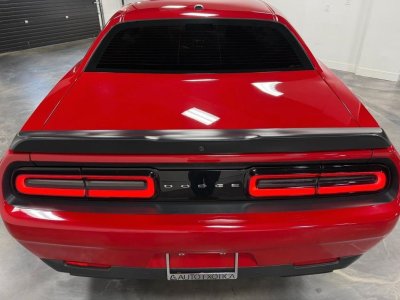 Dodge Challenger Scatpack 64   - 3