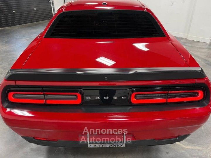 Dodge Challenger Scatpack 64 - 3