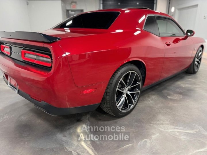 Dodge Challenger Scatpack 64 - 5