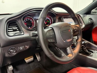 Dodge Challenger Scatpack 64   - 11
