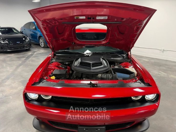 Dodge Challenger Scatpack 64 - 13