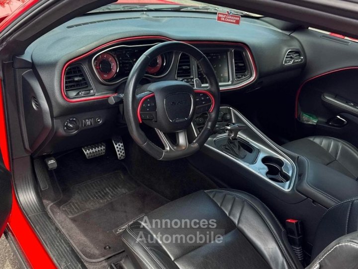 Dodge Challenger HELLCAT - 11