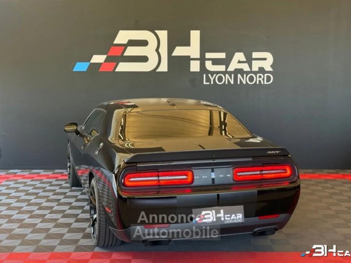 Dodge Challenger 62 V8 707 Srt Hellcat BVA - 21