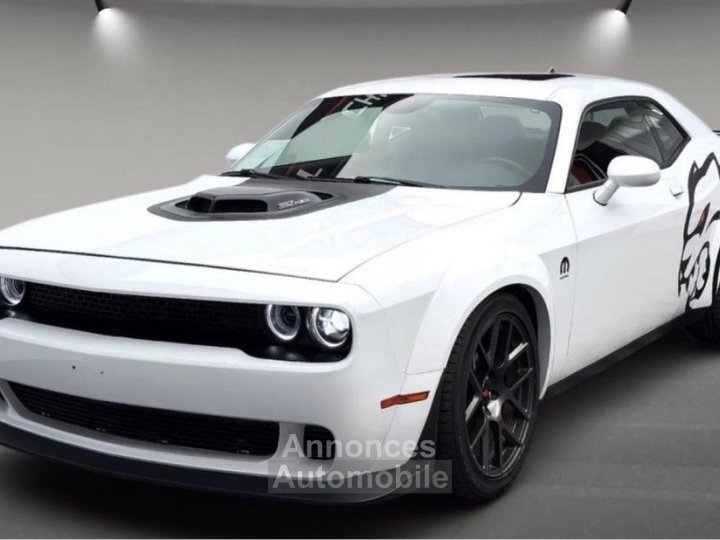 Dodge Challenger 64 SRT WIDEBODY - 3