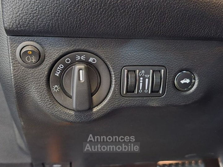 Dodge Challenger V8 62 SUPERCHARGED 707 ch HELLCAT SRT BVA - 26