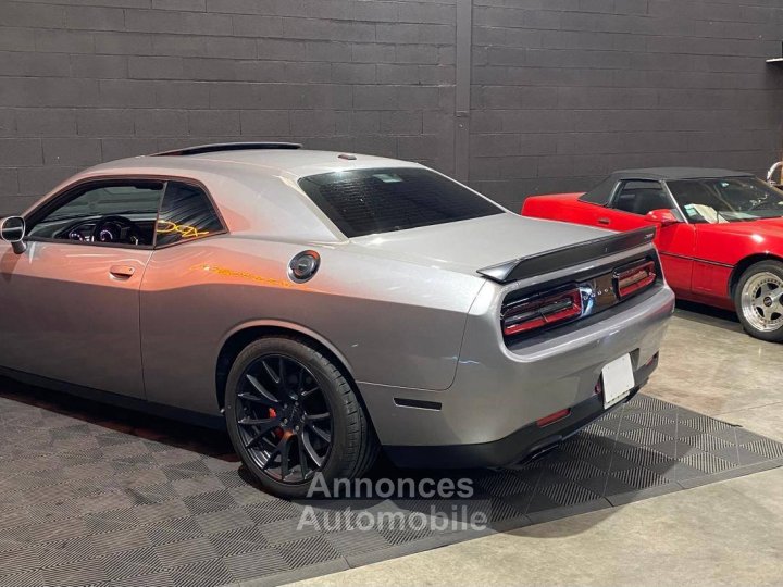 Dodge Challenger HELLCAT V8 62 SUPERCHARGED 717 CH HELLCAT V8 62 SUPERCHARGED 717 CH - 42