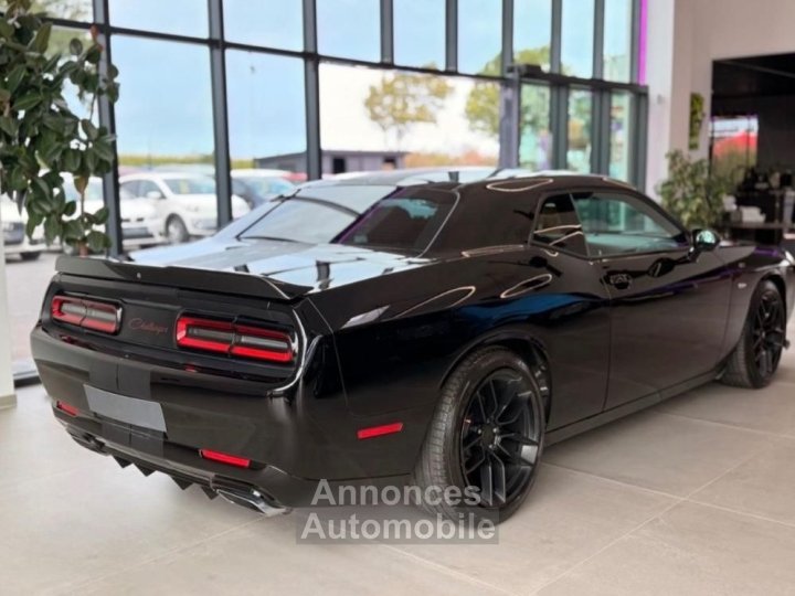 Dodge Challenger R-T 57 HEMI V8, int&eacute;rieur cuir, navigation GPS, cam&eacute;ra de recul - 3