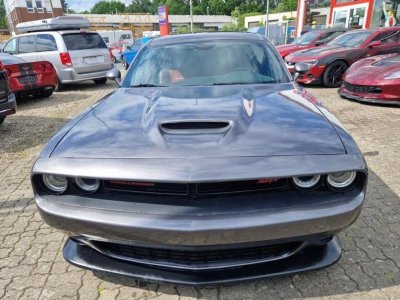 Dodge Challenger SRT 392 64 V8 HEMI - 2