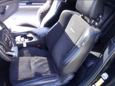 Dodge Challenger SRT 392 64 V8 HEMI - 6
