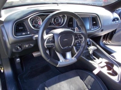 Dodge Challenger SRT 392 64 V8 HEMI - 7