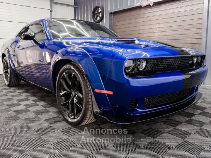 Dodge Challenger V6 36 L, carrosserie large (Widebody) - 4