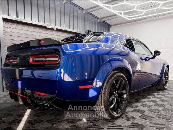 Dodge Challenger V6 36 L, carrosserie large (Widebody) - 7