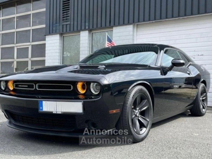 Dodge Challenger 36 V6 SXT, jantes 17 pouces, import&eacute;e directement des &Eacute;tats-Unis - 1