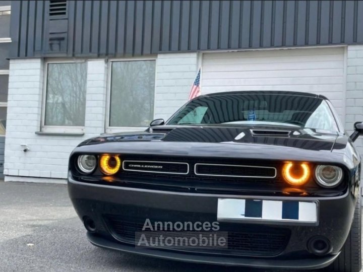 Dodge Challenger 36 V6 SXT, jantes 17 pouces, import&eacute;e directement des &Eacute;tats-Unis - 2