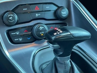 Dodge Challenger 36 V6 SXT, jantes 17 pouces, import&eacute;e directement des &Eacute;tats-Unis   - 9