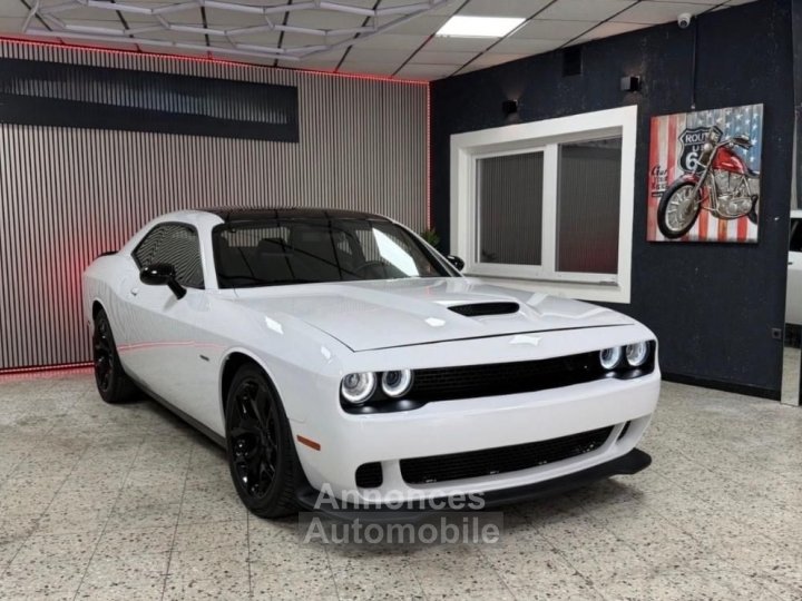 Dodge Challenger R-T Night Edition V8 57 HEMI - 1