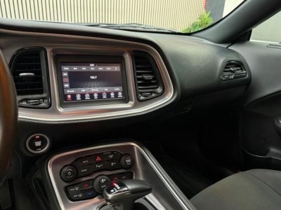 Dodge Challenger R-T Night Edition V8 57 HEMI   - 11