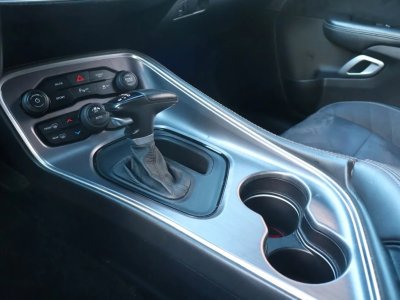 Dodge Challenger R/T HEMI V8 57 373 CH * AUTOMATIQUE * CARPLAY * CAM&Eacute;RA * D&Eacute;MARRAGE &Agrave; DISTANCE   - 10