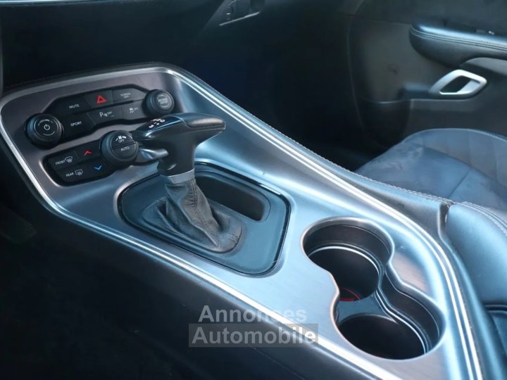 Dodge Challenger R/T HEMI V8 57 373 CH * AUTOMATIQUE * CARPLAY * CAM&Eacute;RA * D&Eacute;MARRAGE &Agrave; DISTANCE - 10