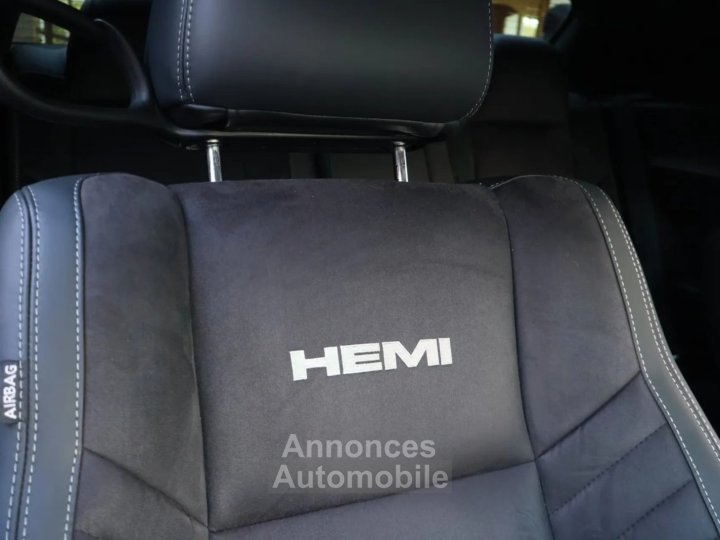 Dodge Challenger R/T HEMI V8 57 373 CH * AUTOMATIQUE * CARPLAY * CAM&Eacute;RA * D&Eacute;MARRAGE &Agrave; DISTANCE - 12