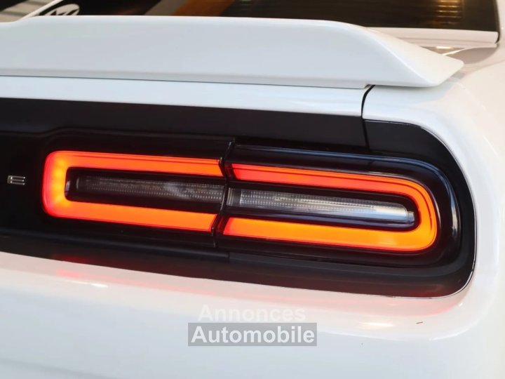Dodge Challenger R/T HEMI V8 57 373 CH * AUTOMATIQUE * CARPLAY * CAM&Eacute;RA * D&Eacute;MARRAGE &Agrave; DISTANCE - 18