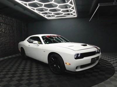 Dodge Challenger R-T 57 V8 HEMI &ndash; SRT Style   - 3