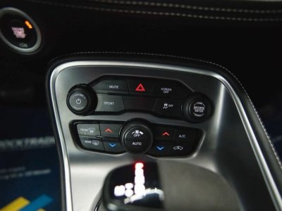 Dodge Challenger R-T 57 V8 HEMI &ndash; SRT Style   - 15