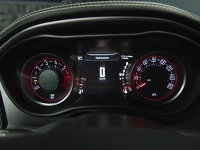 Dodge Challenger R-T 57 V8 HEMI &ndash; SRT Style   - 16