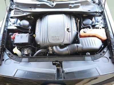 Dodge Challenger * R/T V8 57 377 CH * AUTOMATIQUE * CUIR * SI&Egrave;GES CHAUFFANTS * CAM&Eacute;RA   - 6