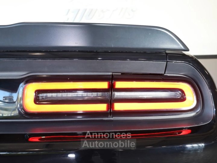 Dodge Challenger * R/T V8 57 377 CH * AUTOMATIQUE * CUIR * SI&Egrave;GES CHAUFFANTS * CAM&Eacute;RA - 7