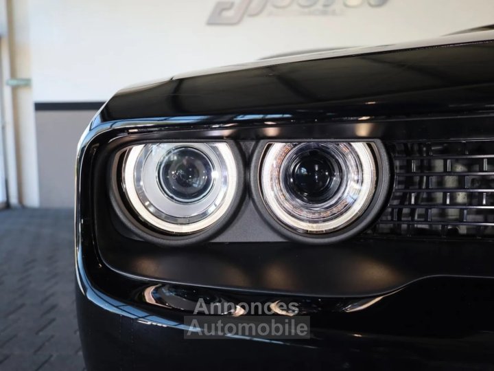 Dodge Challenger * R/T V8 57 377 CH * AUTOMATIQUE * CUIR * SI&Egrave;GES CHAUFFANTS * CAM&Eacute;RA - 9