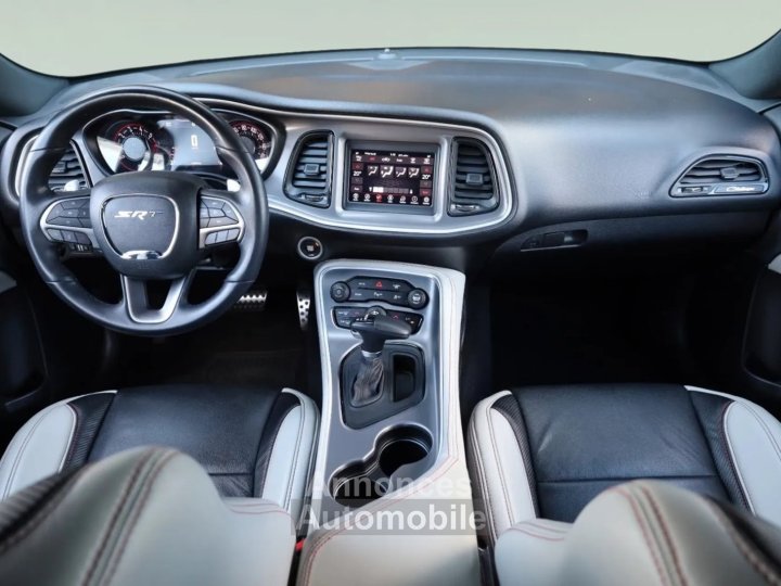 Dodge Challenger * R/T V8 57 377 CH * AUTOMATIQUE * CUIR * SI&Egrave;GES CHAUFFANTS * CAM&Eacute;RA - 14
