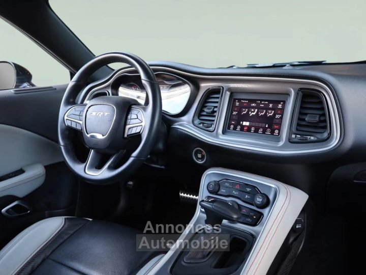 Dodge Challenger * R/T V8 57 377 CH * AUTOMATIQUE * CUIR * SI&Egrave;GES CHAUFFANTS * CAM&Eacute;RA - 15